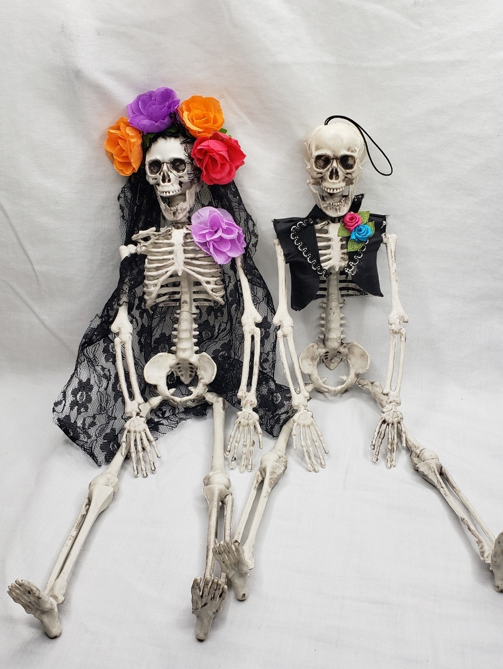 Handcrafted Day Of The Dead Dressed Poseable Plastic Skeletons 15 Inches